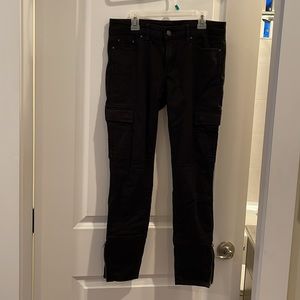 Club Monaco, slim-fitting cargo pants. Sz 6